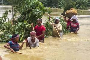 Villagers rebuild bridge with bamboo in flood-hit Darbhanga