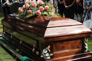 Shocking! Just ahead of burial, dead man wakes up