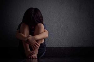 Primary teacher held for raping his minor daughters in Chandrapur