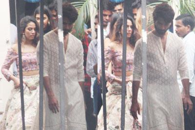 Shahid Kapoor and wife Mira at Mehboob Studio in Bandra