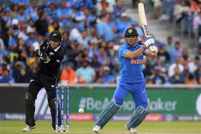 World Cup 2019 India vs New Zealand: New Zealand beat India by 18 runs to book a spot in final