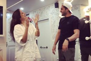 Neena Gupta messes with Jassie Gill; dances like a boss on his song