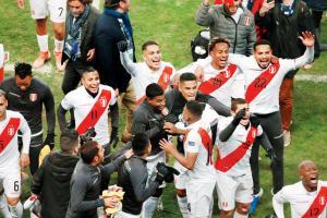 Copa America: Peru bite off Chile