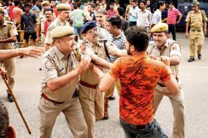 Jaipur protests rape of 7-year-old, cops suspend internet