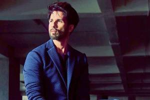 Shahid Kapoor not too pleased to be clicked by paps?