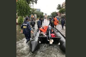 Mumbai rains: Indian Navy shifts 1000 people to safety in Kurla 