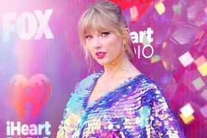 Taylor Swift becomes world's highest paid celebrity