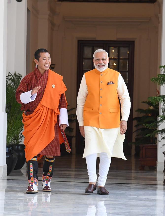 Narendra modi outlet kurta pajama style