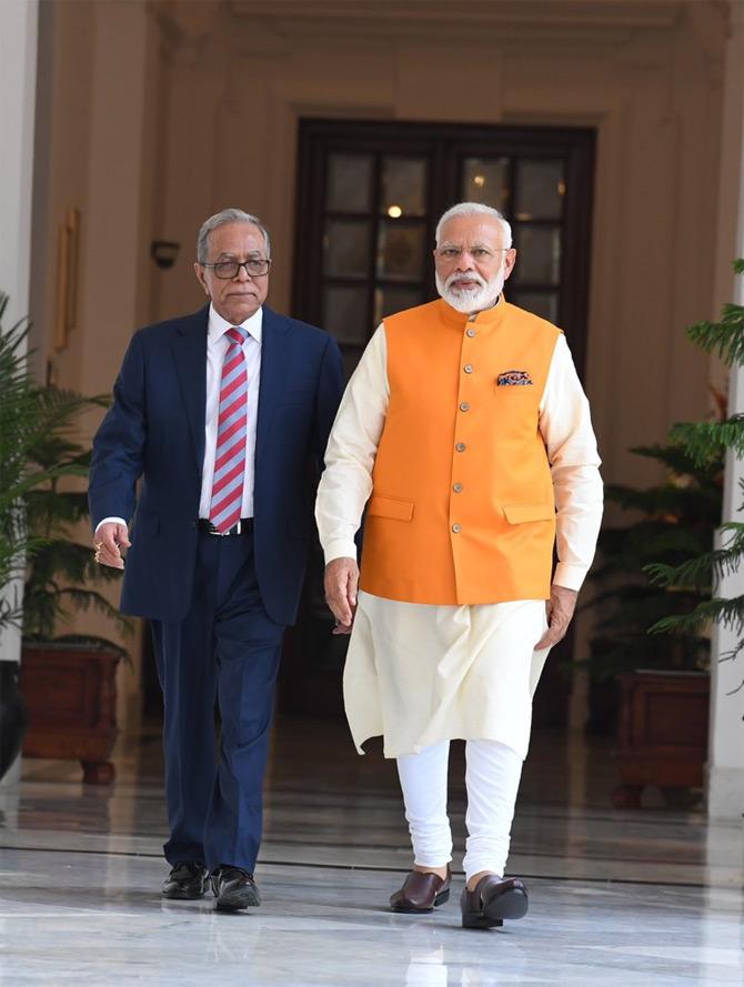 PM Narendra Modi and BIMSTEC leaders share a hearty laugh
