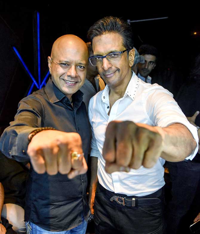 Jaaved Jaaferi and brother Naved also attended Mika Singh's birthday bash at the Andheri pub.