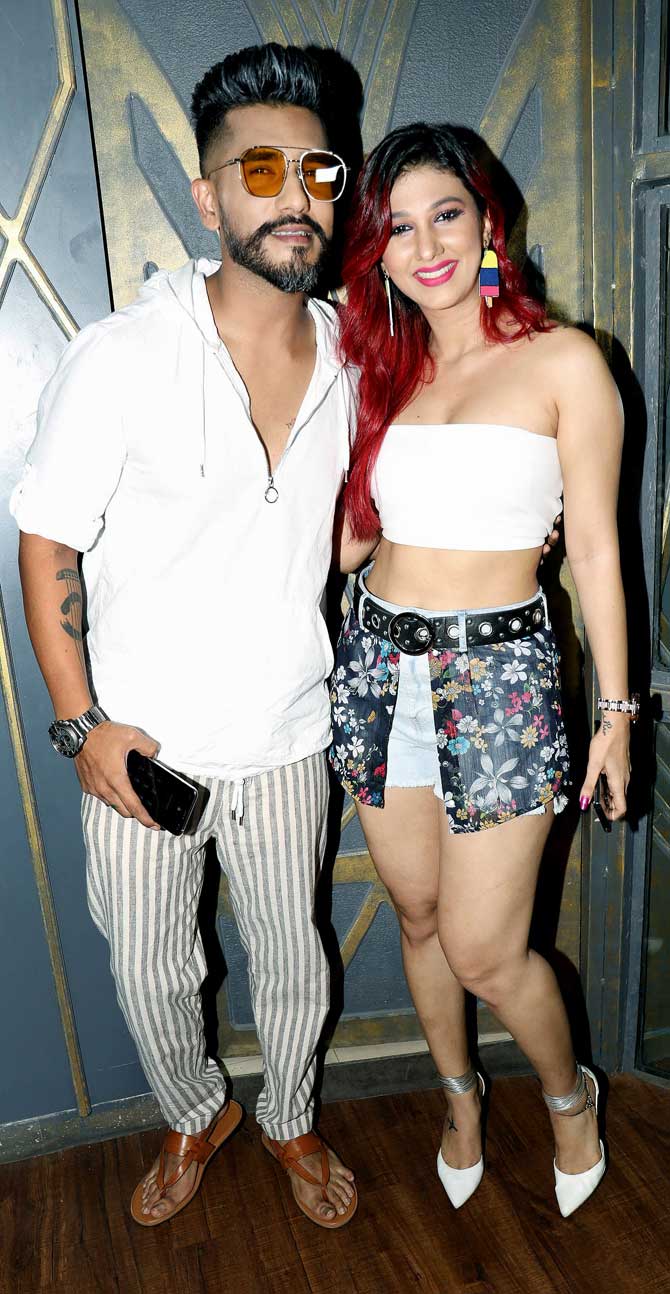 Former Bigg Boss contestant Suyyash Rai and Jasleen Matharu posed for the photographers at Mika Singh's birthday party in Andheri.