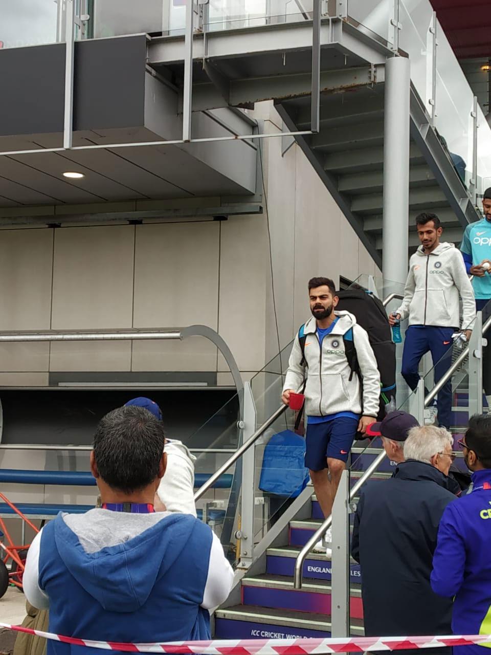 Virat Kohli walks in to train ahead of India vs Pakistan clash. His performances will be very crucial for the Men in Blue.