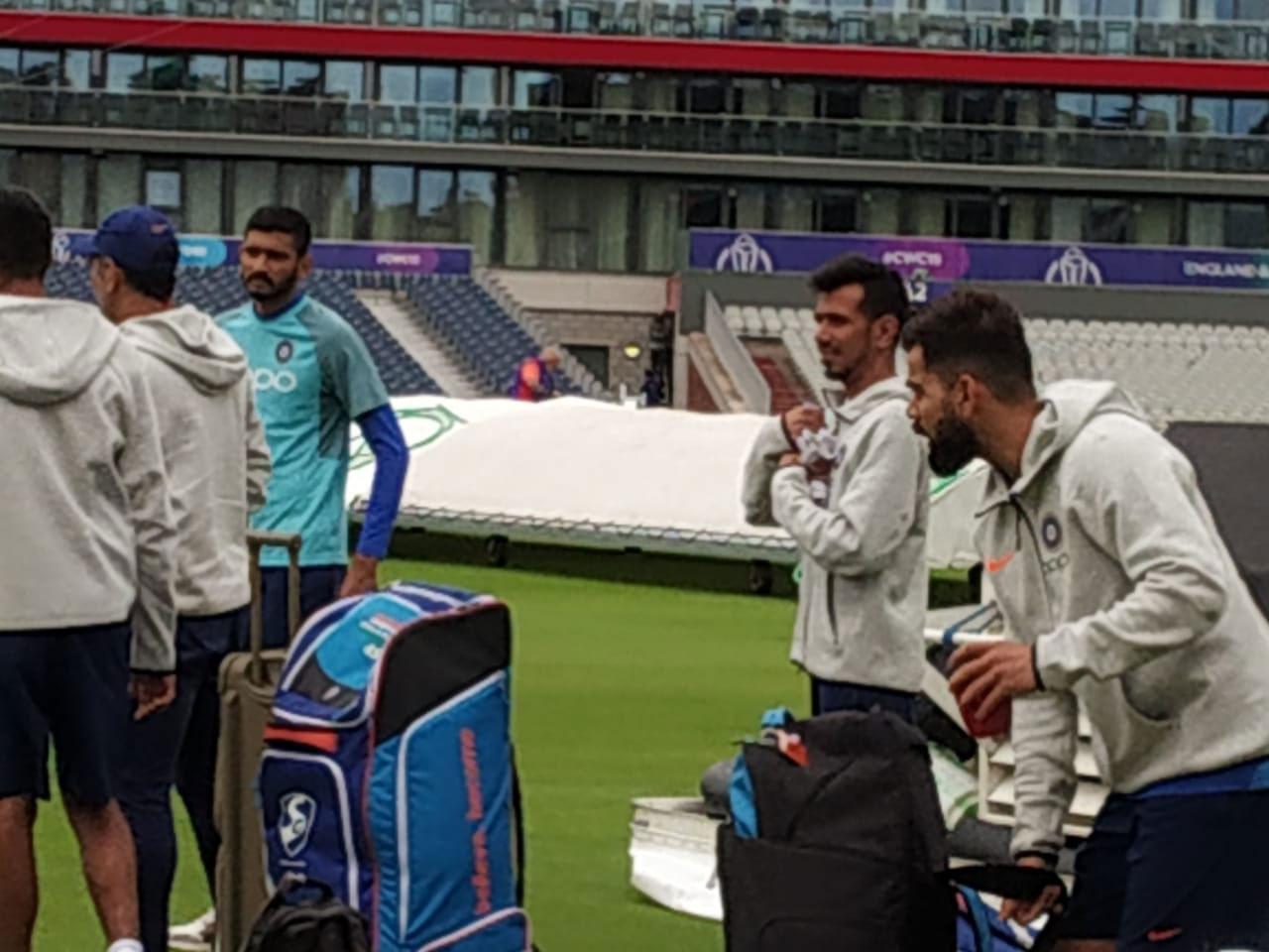 Indian players cooling down during the session. A great performance in such match can turn you into a overnight hero and vice versa. 