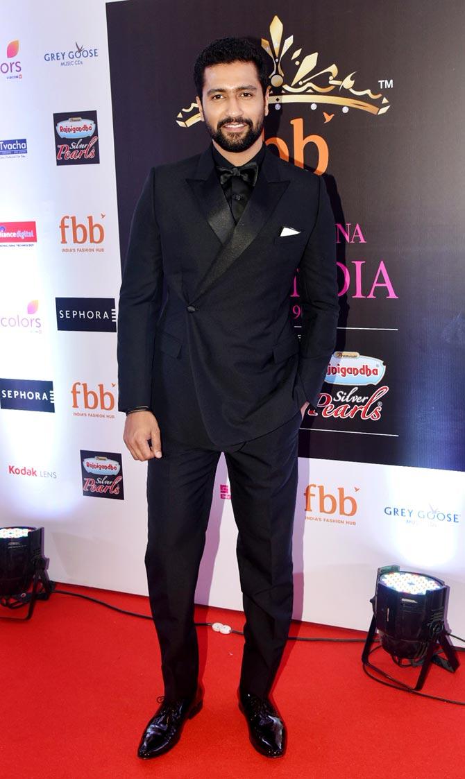 Vicky Kaushal looked dapper in this all-black suit he opted for Miss India 2019 event, hosted at a popular auditorium in South Mumbai. On the work front, Vicky will be next seen in Sardar Udham Singh, Ticket to Bollywood, Takht and Bhoot Part One: The Haunted Ship.