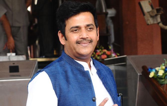 Newly elected BJP MP and Bhojpuri star Ravi Kishan arrives for the first session of the 17th Lok Sabha at Parliament House in New Delhi on Monday