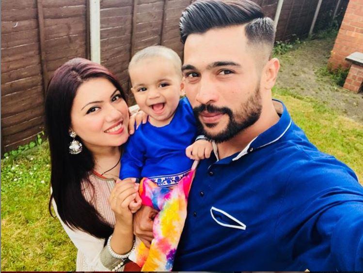 Mohammad Amir has six siblings and is the second youngest amongst them.
Mohammad Amir posted this picture and captioned it as, 