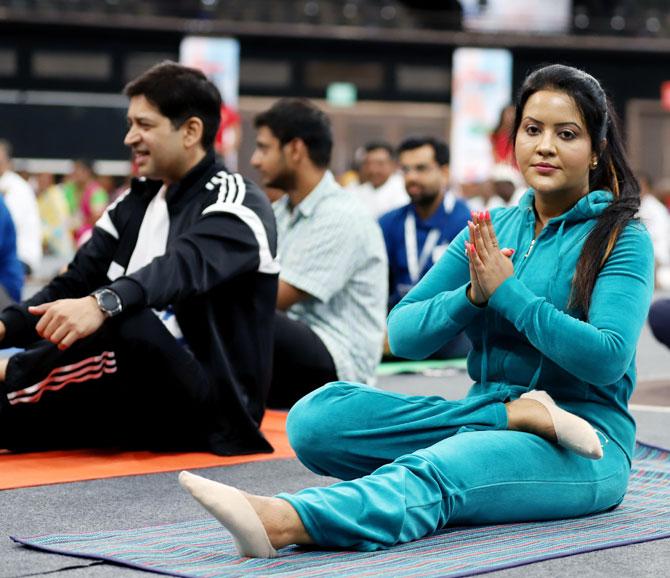 Maharashtra Chief Minister Devendra Fadnavis' wife Amruta Fadnavis participated in an event in Mumbai where she was seen performing various yoga asanas. She was spotted in an event organised by Divya Foundation where she celebrated  International Yoga Day with differently abled people.