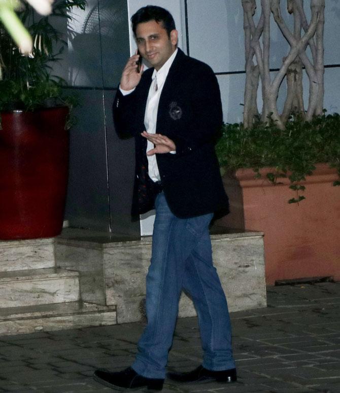 Industrialist and CEO of Serum Institute of India Adar Poonawalla was spotted at Kalina airport in Mumbai. Poonawalla looked dapper in jeans and black jacket