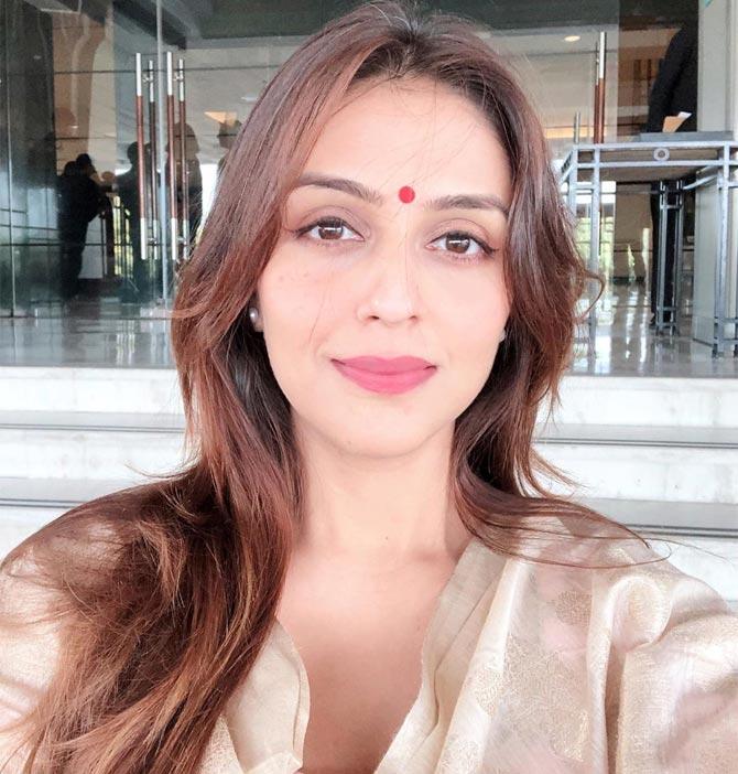In an interview with a leading daily, the actress revealed the details about her marriage and Visharad. She was also asked if she will shift base to Mauritius after tying the knot. The actress said in an interview earlier: 