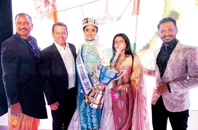 Sushmita Singh is a resident from Kalyan has won the coveted Miss Teen World (Mundial) Crown at a glittering ceremony in El Salvador in May 2019. The 18-year-old teen from Mumbai was crowned by outgoing queen Angivette Toribio, Miss Teen Mundial 2018, from the Dominican Republic