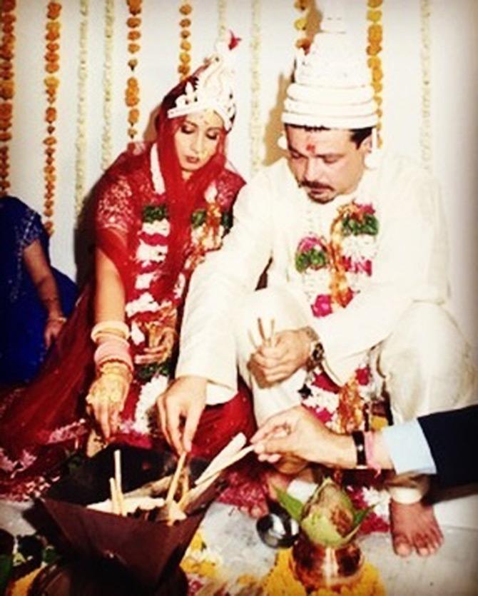 On the occasion of Karva Chauth, Smriti Irani got cheeky and wished life long happiness for husband Zubin Irani in the most adorable way possible. Sharing a leaf out of her wedding day, Smriti captioned the pic: Happy to renew your life insurance!
