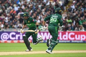 All-round Pakistan slay Kiwis to keep their World Cup campaign on track