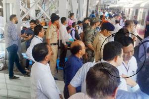 Top rail babu says all Mumbai trains new, commuters' complaints untrue