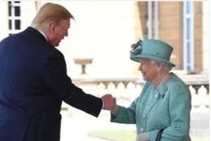 Donald Trump fist bumps Queen Elizabeth, twitterati is shocked