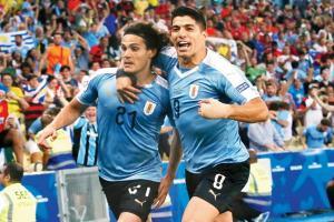 Copa America: Edinson Cavani cracks Chile code