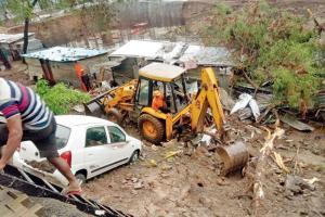 15 dead after wall collapses on shanties in labour camp in Pune
