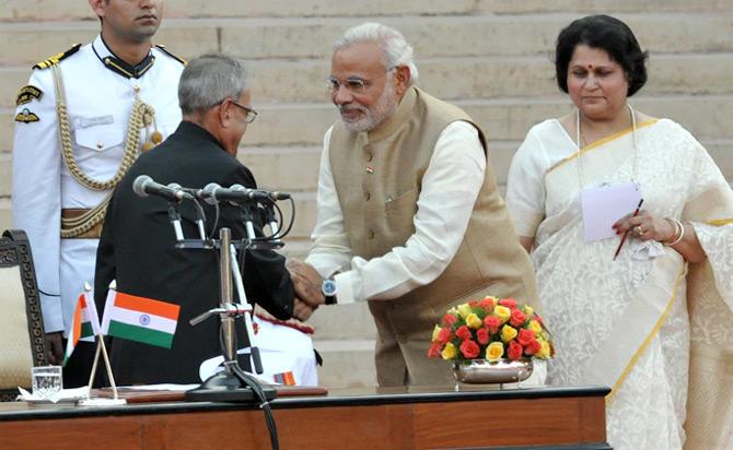 Modi Pranab greet