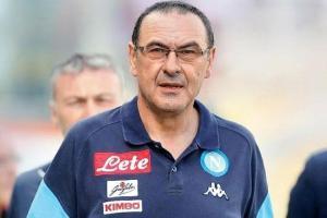 Lure of Italy strong, says Chelsea's homesick Maurizio Sarri