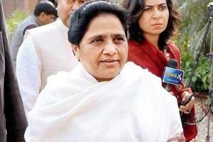 Mayawati blames SP's post-poll conduct, breaks ties with party