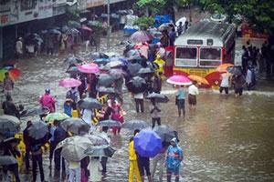 Mumbai rains updates: Heavy rains lash the Maximum city