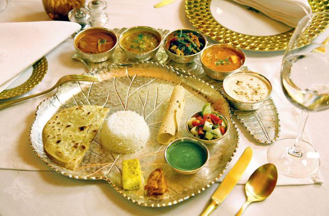 Of a palace on wheels
