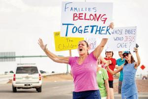 Court seeks checks of border detention facilities 