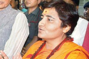 MP: Pragya Thakur, BJP workers protest against recurrent power cuts in state