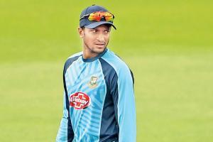 We want to get Shakib Al Hasan out early, says Australia's Alex Carey