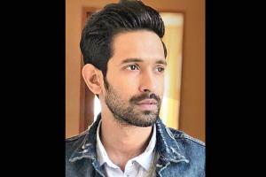 Bride leaves wedding and crashes Vikrant Massey's shoot in Delhi