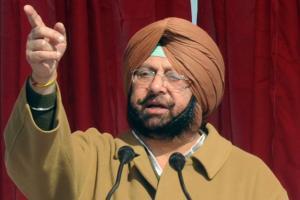 Punjab CM gives Rs 5 lakh for hockey legend Balbir Singh's treatment