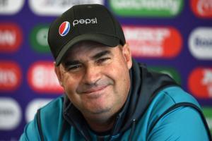 Mickey Arthur confident that Pakistan will qualify for WC semi-finals