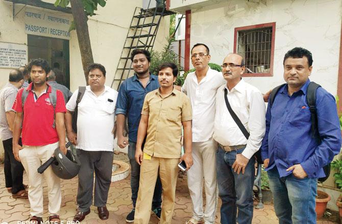 Director Amitraj Surya (third from right) with the other complainants