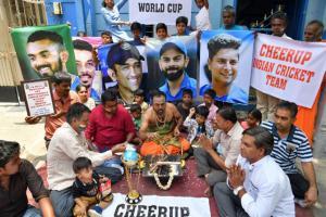 Prayers offered for India's success in opener vs South Africa