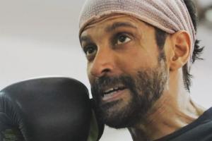 Farhan Akhtar is sweating it out while prepping for Toofan