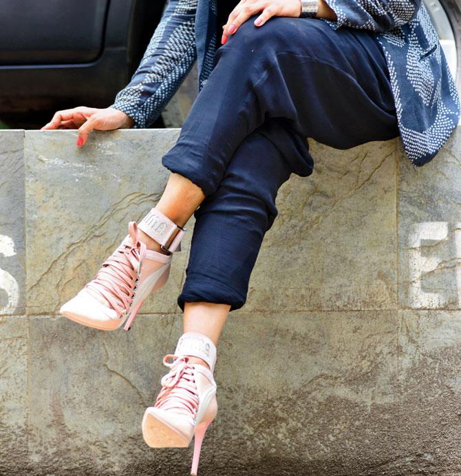 High heel check