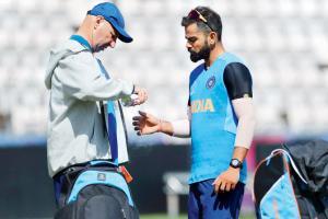 World Cup 2019: It's thumbs up for skipper Virat Kohli