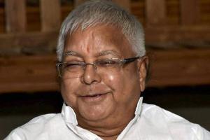  Lalu Prasad Yadav turns 71, Twitterati pours wishes