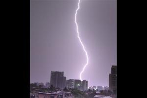 Mumbai receives cyclonic rain before monsoon hits around June 15