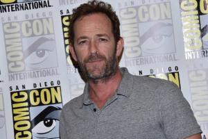 Riverdale to honour late actor Luke Perry