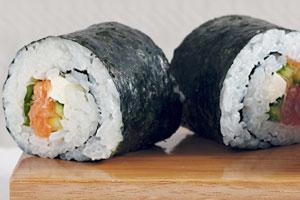 Learn how to make mouthwatering Sushi at home from this Mumbai chef!
